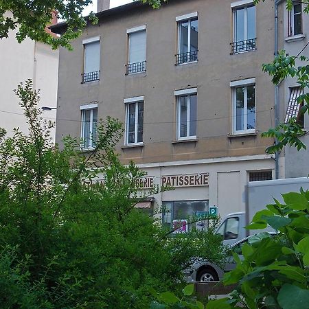 Lyon City Home'S Bed & Breakfast Villeurbanne Esterno foto